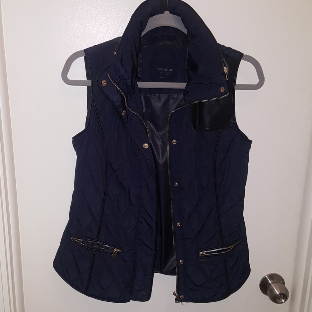 ❗Zara Puffer Vest❗